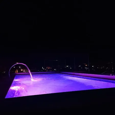 Lpl Luxury شقة *
