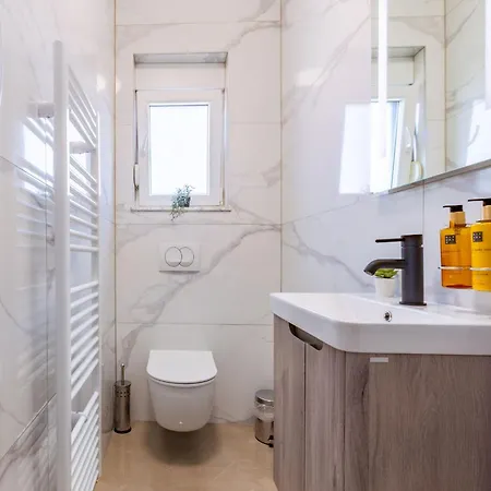 Lpl Luxury Apartament