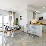 Lpl Luxury Apartment *