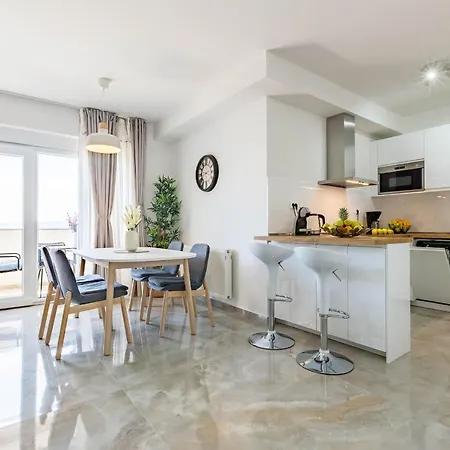 Lpl Luxury Apartment *