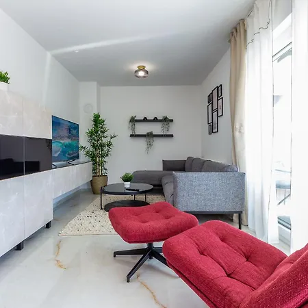 Lpl Luxury Apartmán *