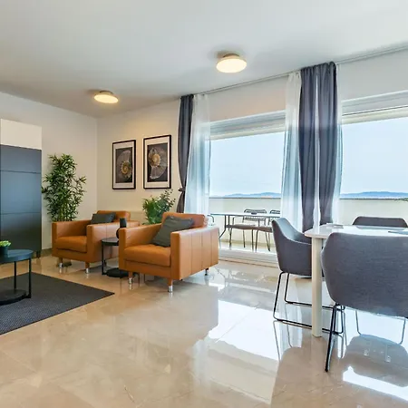 Lpl Luxury